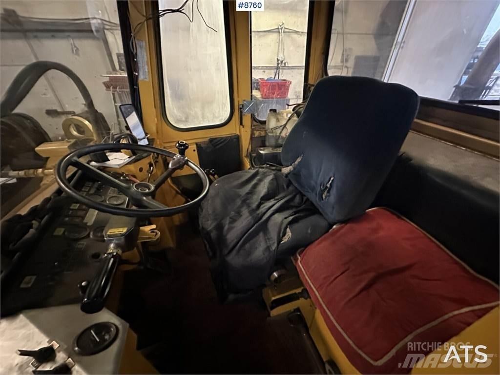 Volvo BM 4400 gumikerekes dózer