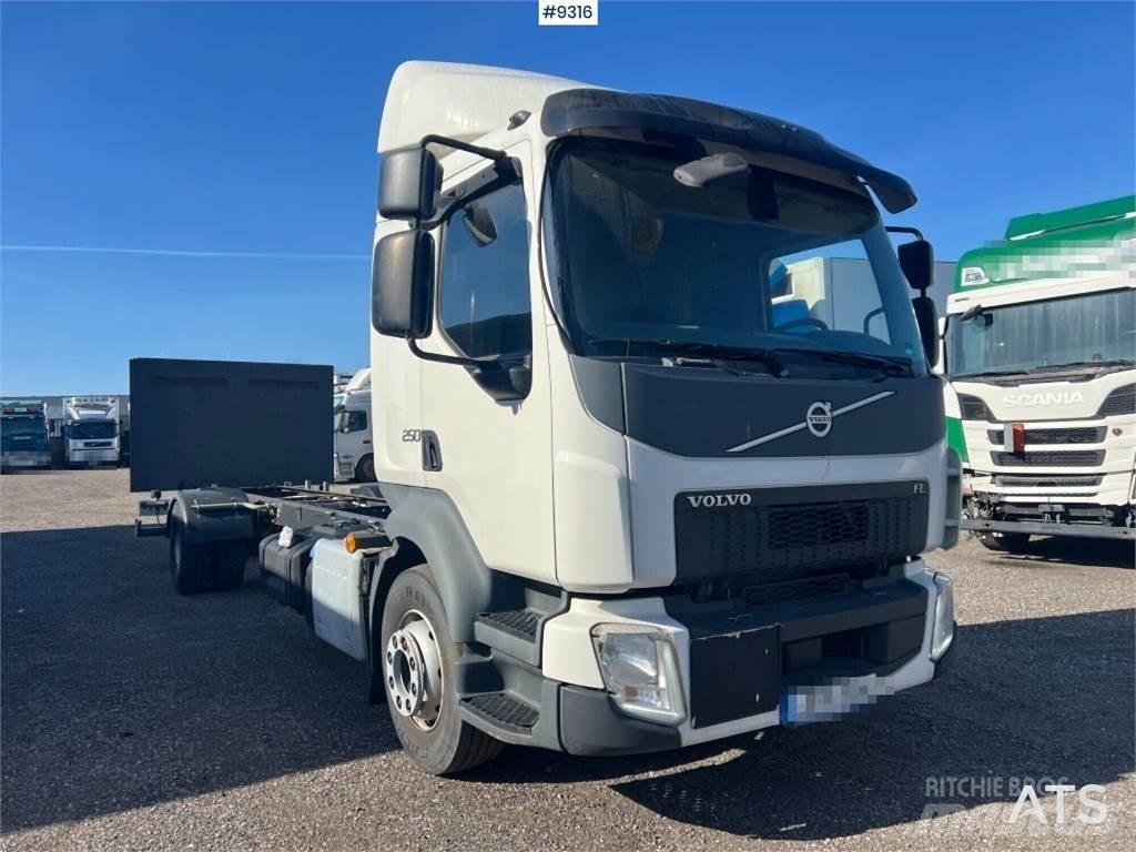 Volvo FL250 Fülkés alváz
