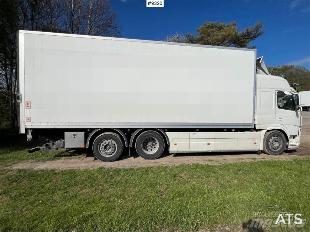 Volvo FM 6x2 Dobozos teherautók