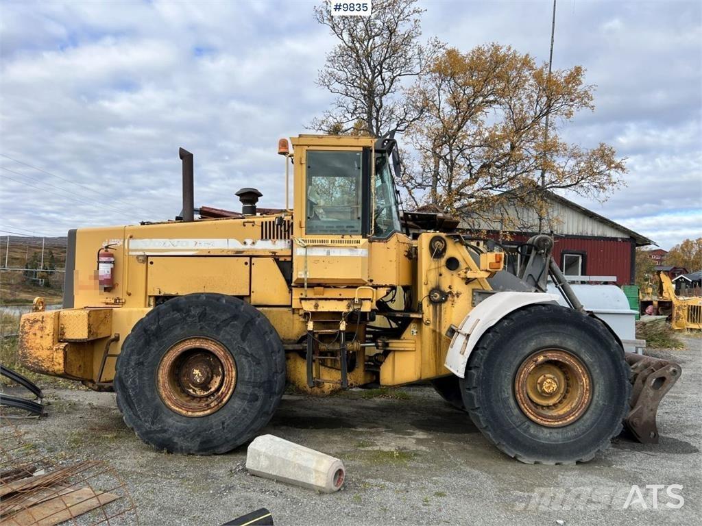 Volvo L180C Gumikerekes homlokrakodók