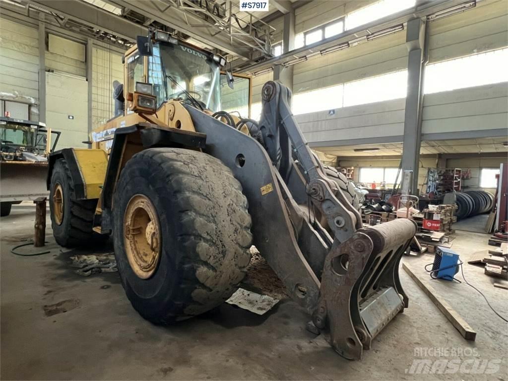 Volvo L220D Gumikerekes homlokrakodók