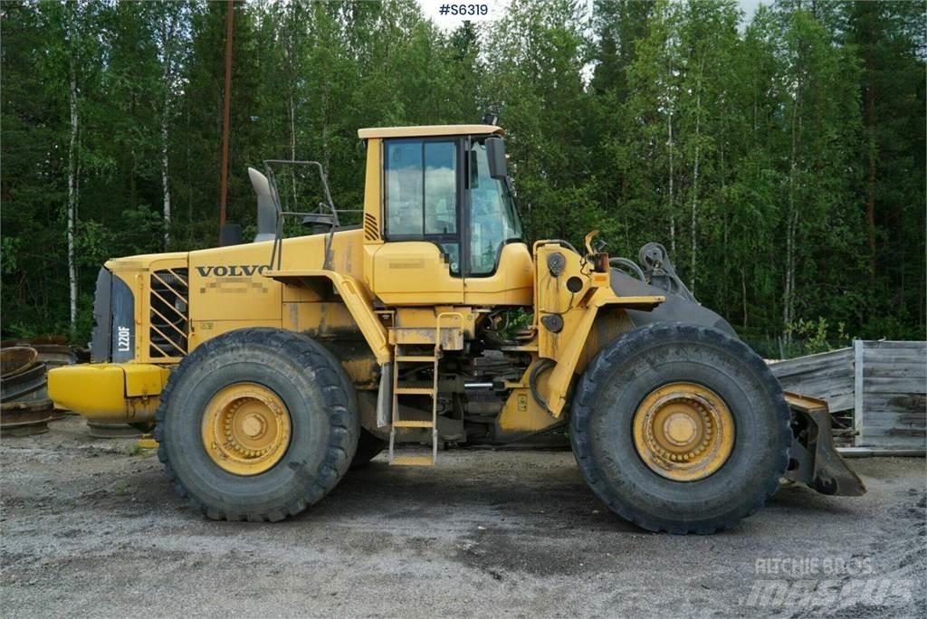 Volvo L220F Gumikerekes homlokrakodók