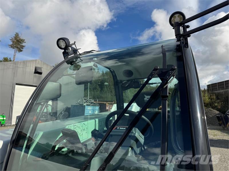 Bobcat PF4 Teleszkópos rakodók