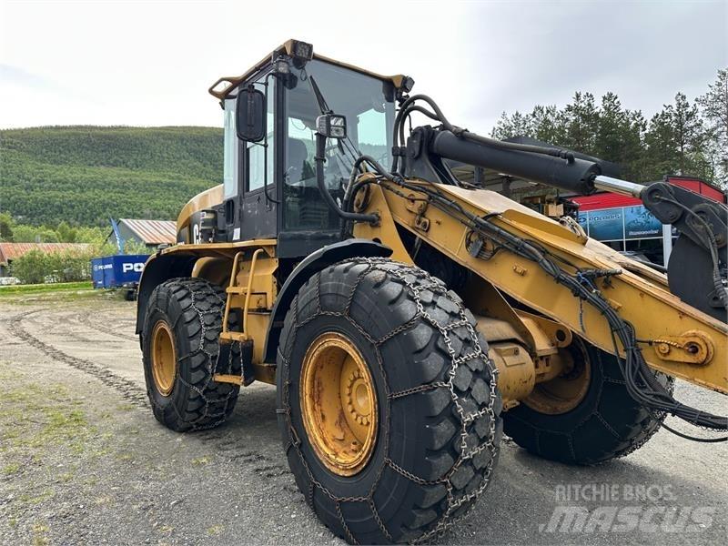 CAT 930 G Gumikerekes homlokrakodók