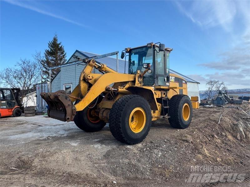CAT 938G Gumikerekes homlokrakodók
