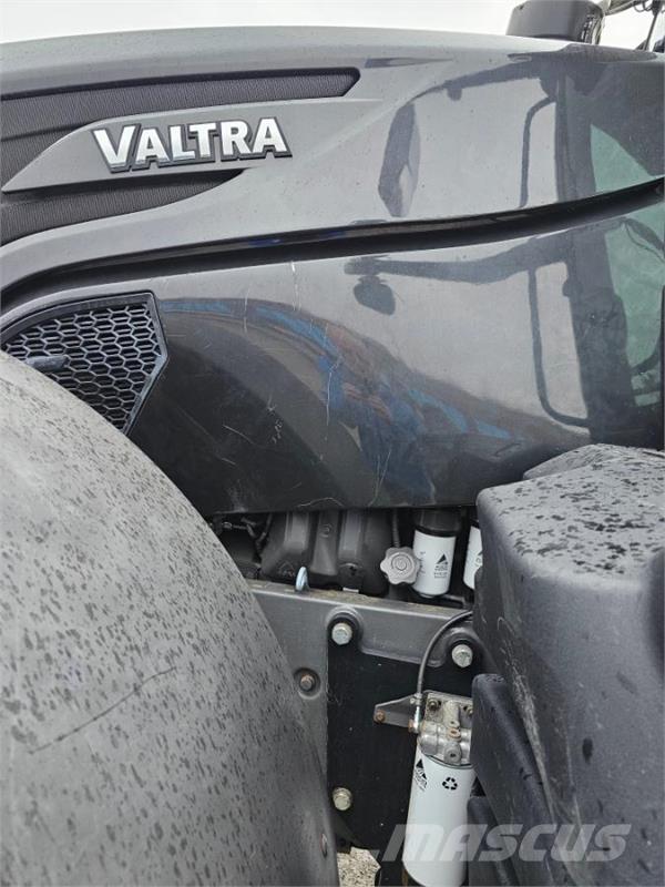 Valtra S374 Traktorok