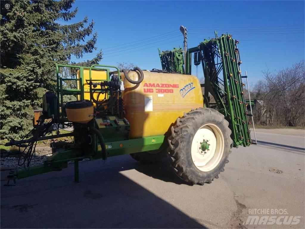 Amazone UG 3000 Önjáró trágyaszórók