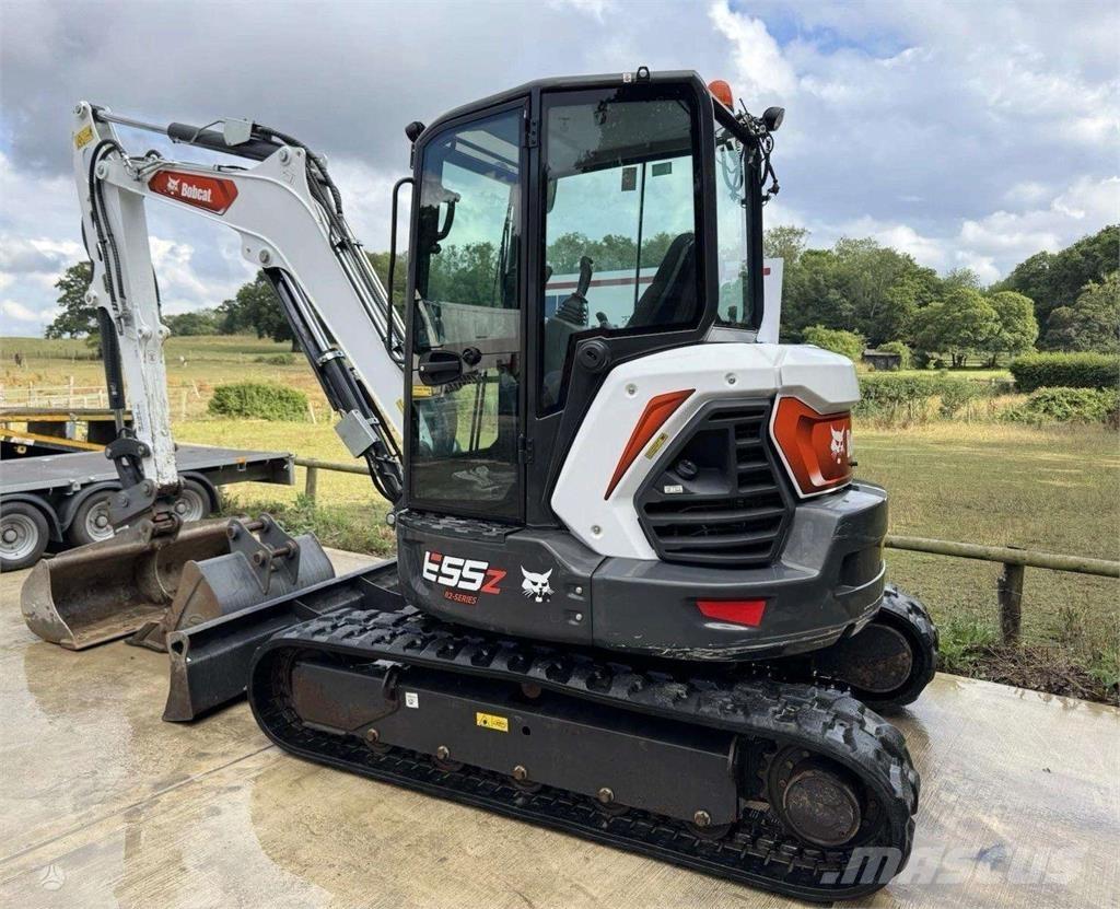 Bobcat E55 Lánctalpas kotrók