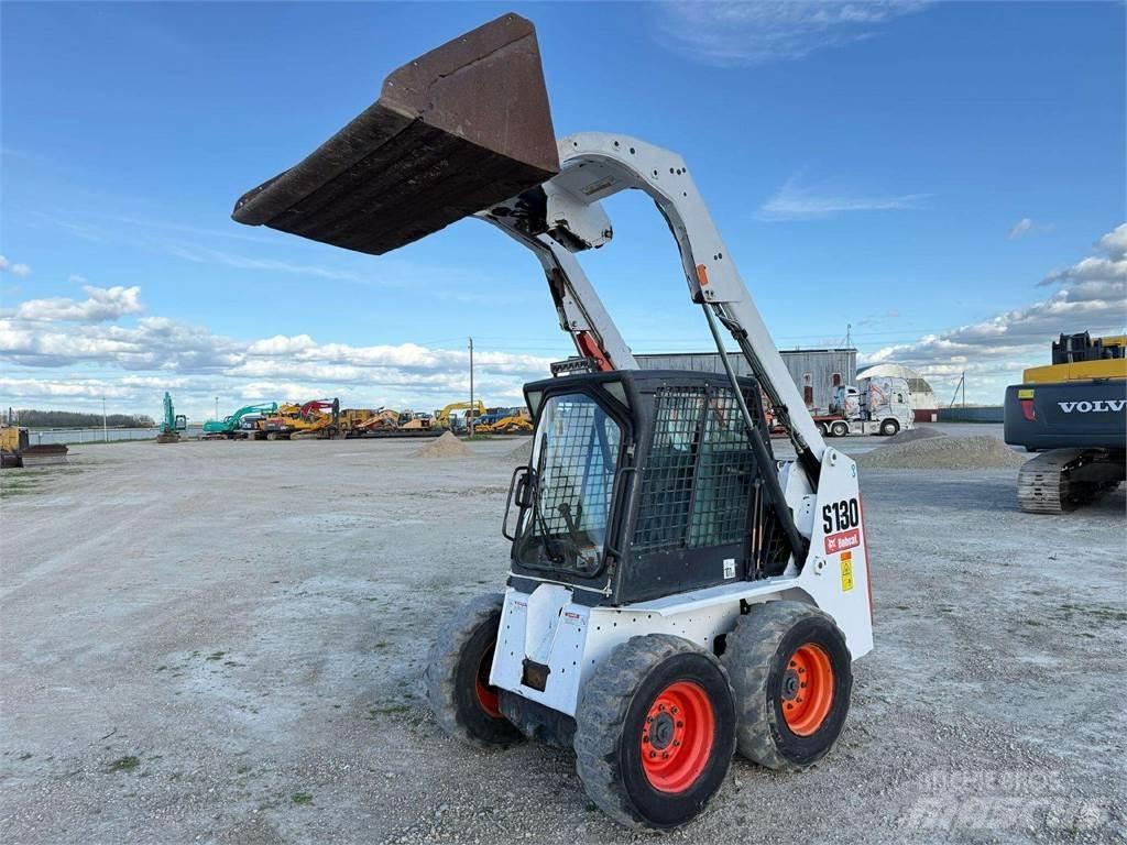 Bobcat S130 Mini homlokrakodók