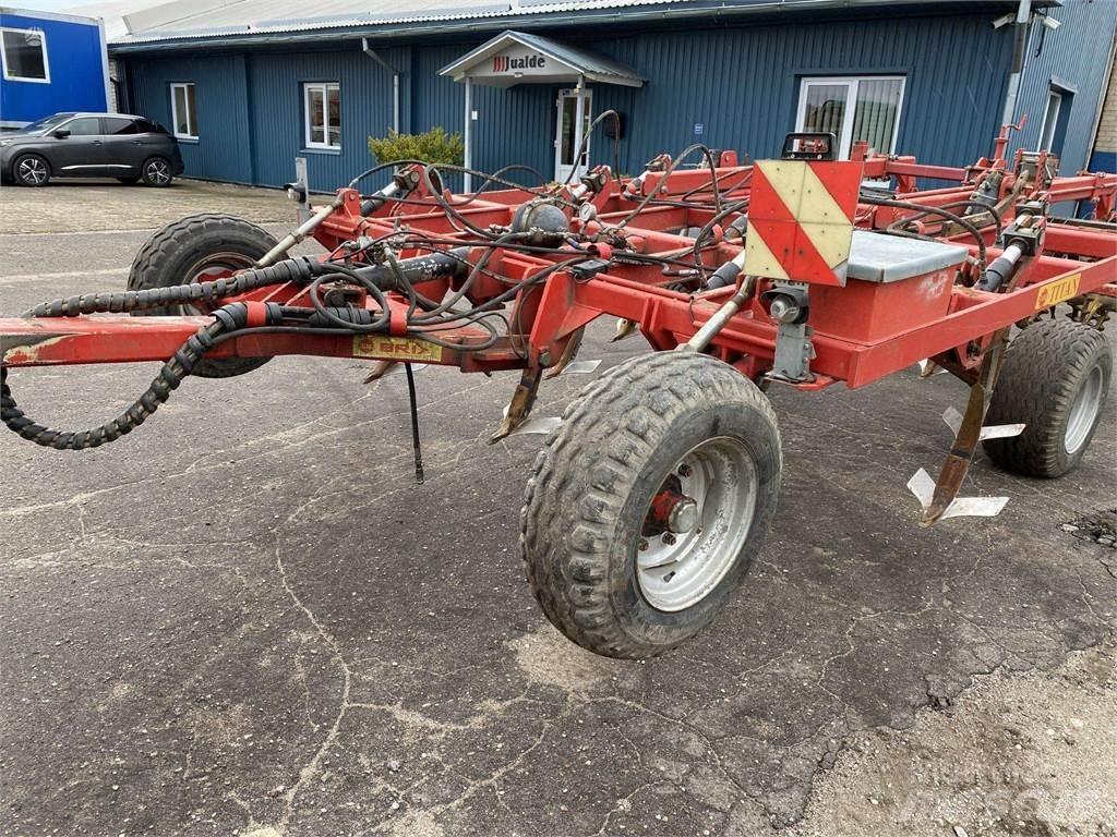 Brix Titan 11/ 300 Nehéz boronák