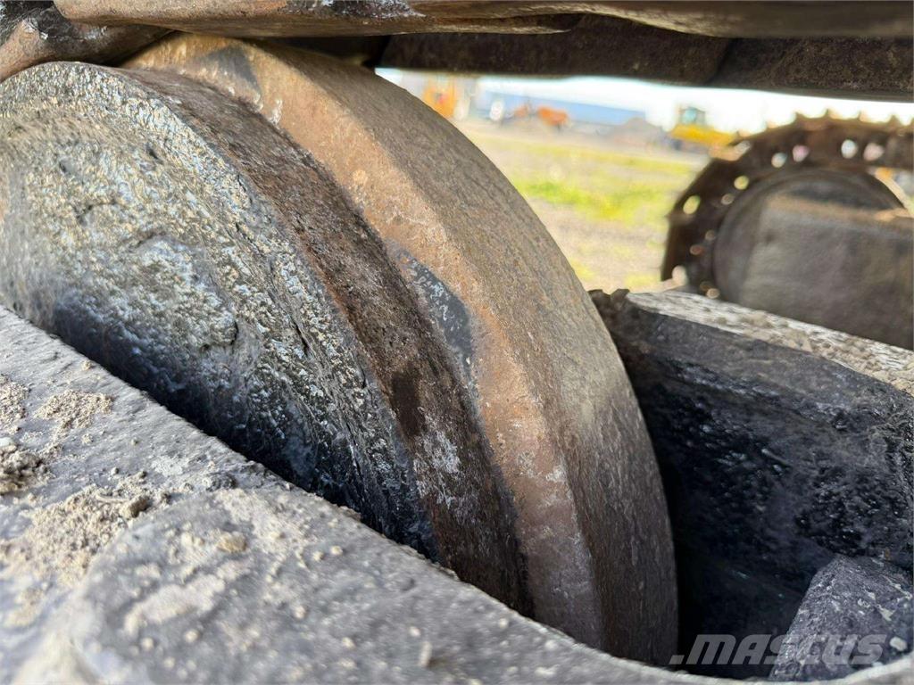 CAT 323 D Lánctalpas kotrók