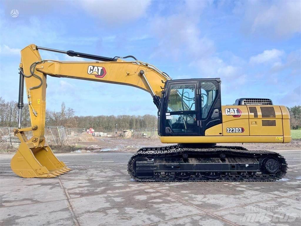 CAT 323D3 Lánctalpas kotrók