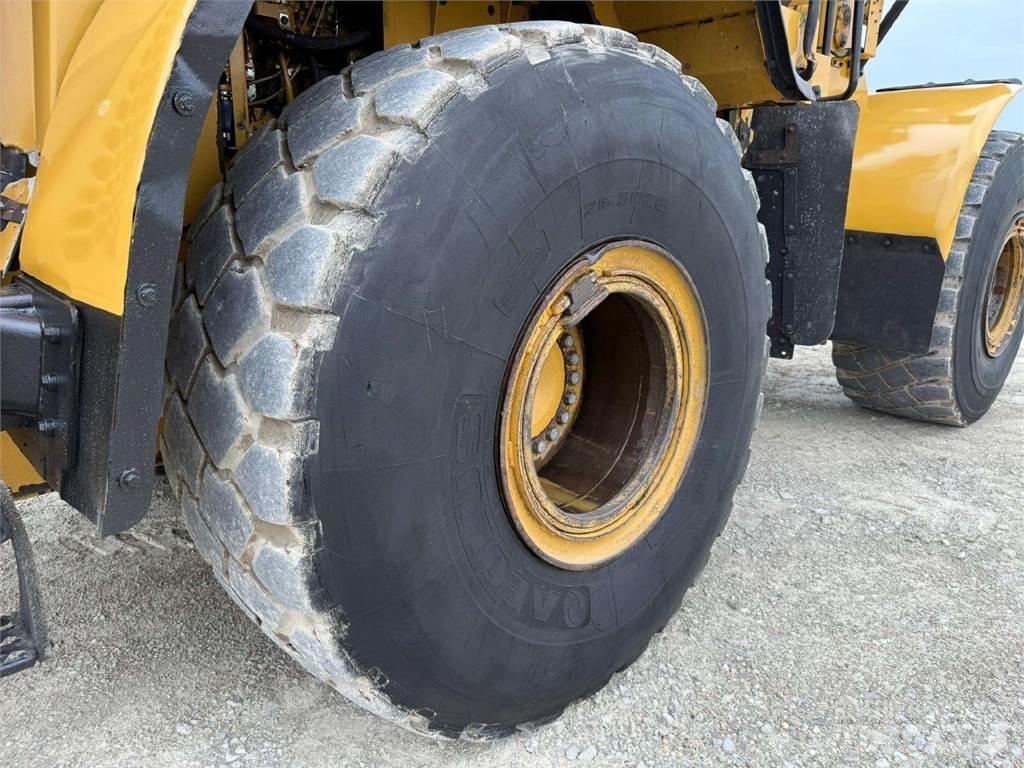 CAT 972 K Gumikerekes homlokrakodók
