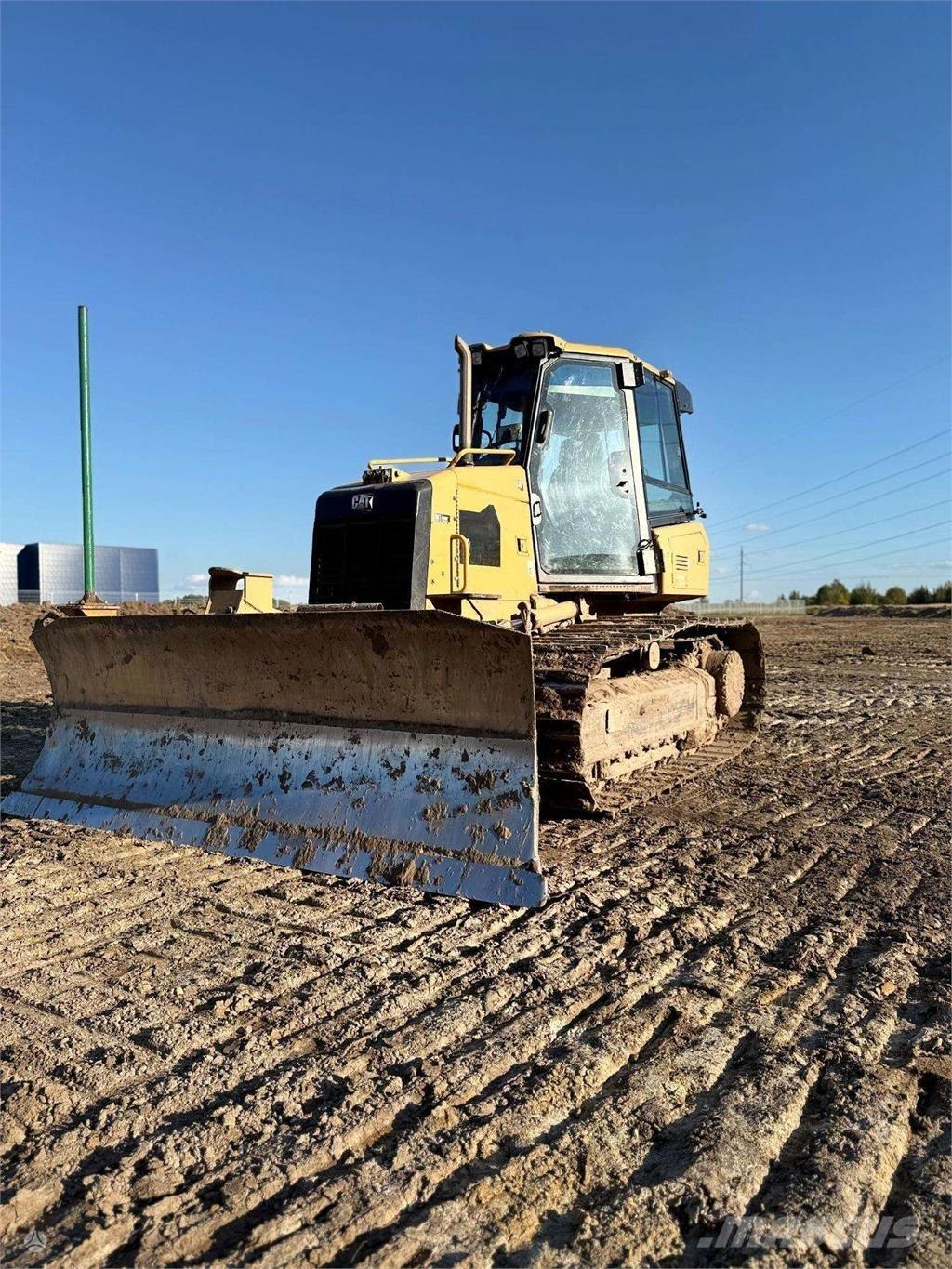 CAT D5 K lánctalpas dózerek