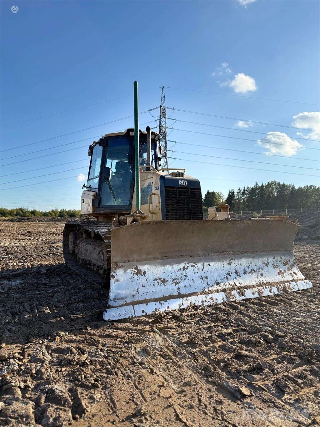 CAT D5 K lánctalpas dózerek