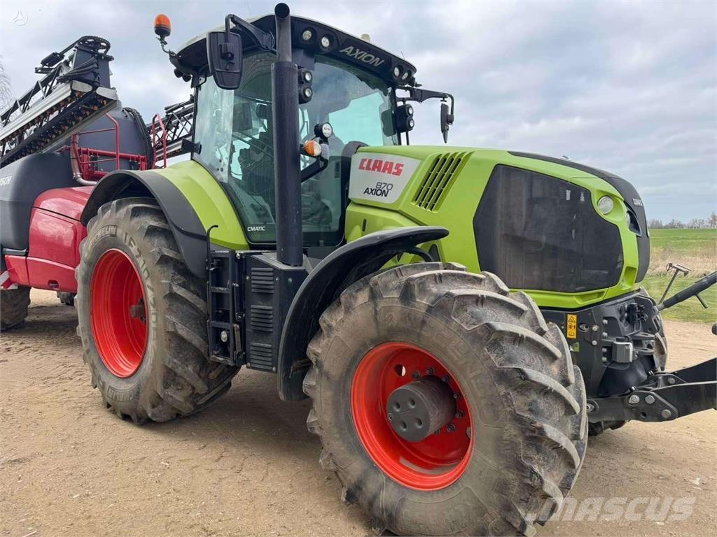 CLAAS Axion 870 Traktorok