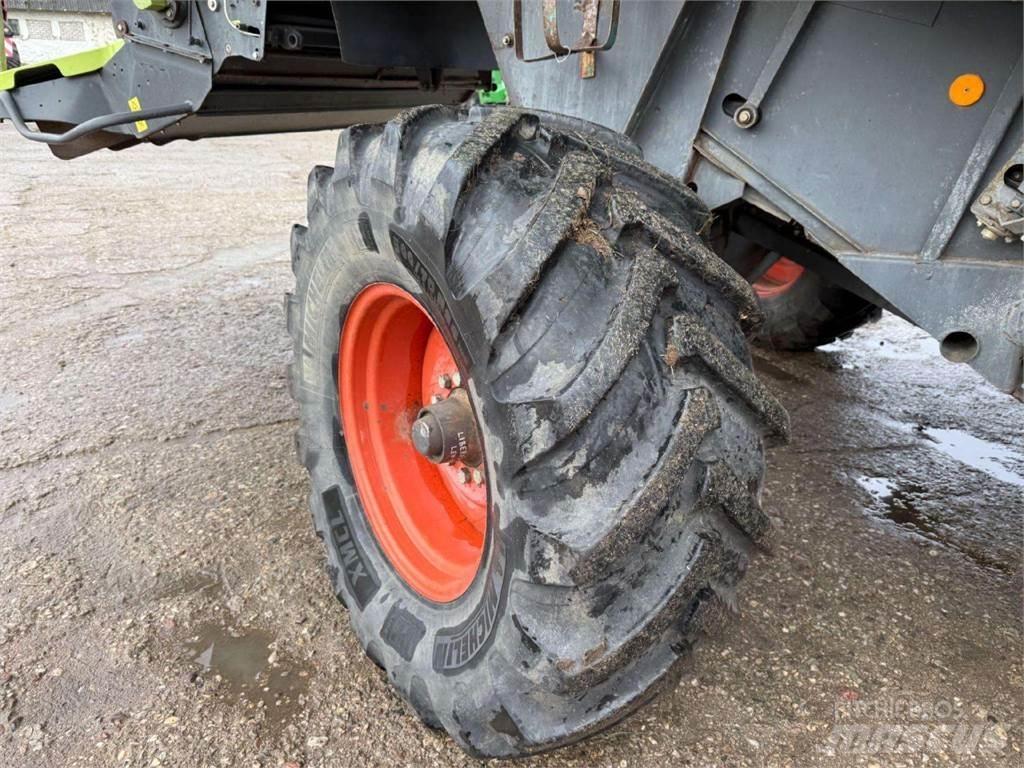 CLAAS LEXION 480 Kombájnok