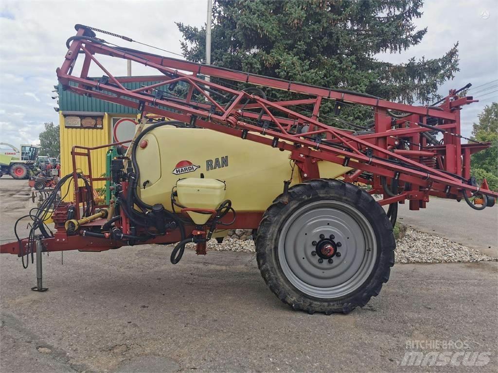 Hardi Ranger 2200 Önjáró trágyaszórók