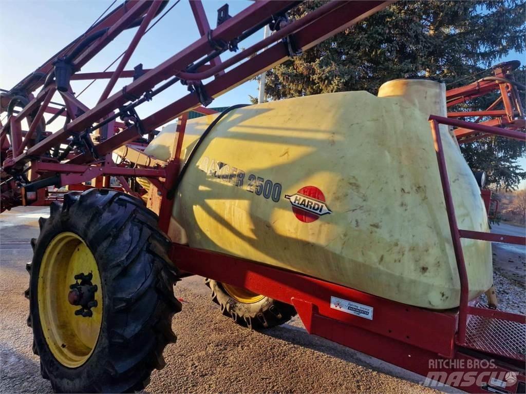 Hardi Ranger 2500 Önjáró trágyaszórók