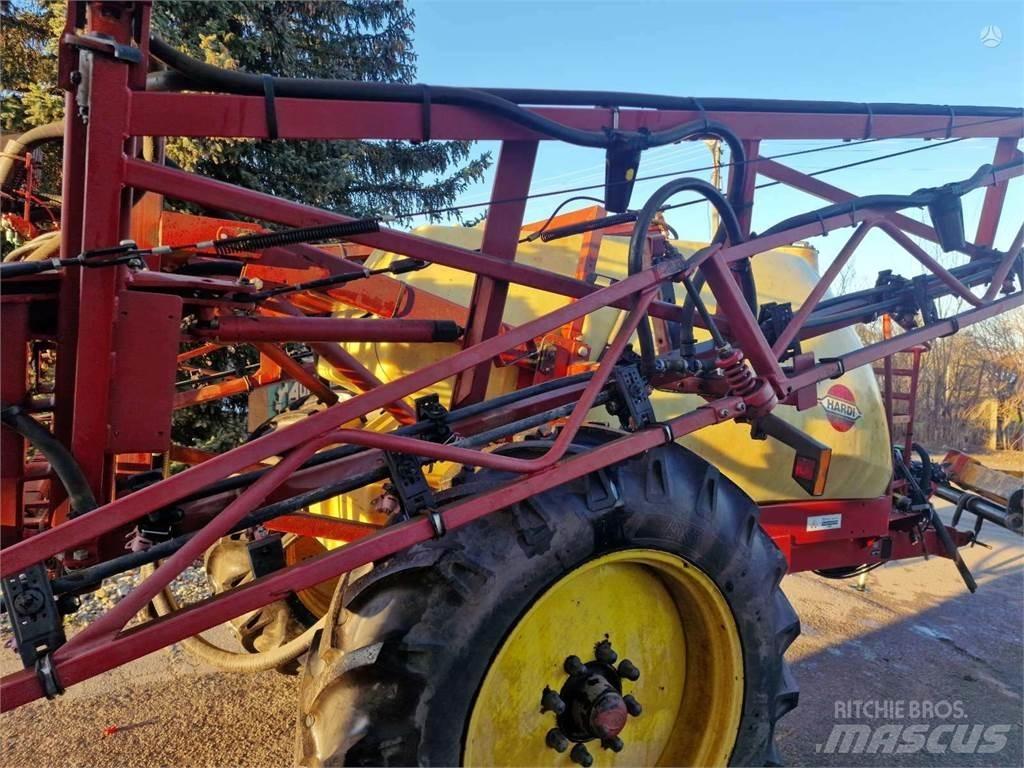 Hardi Ranger 2500 Önjáró trágyaszórók