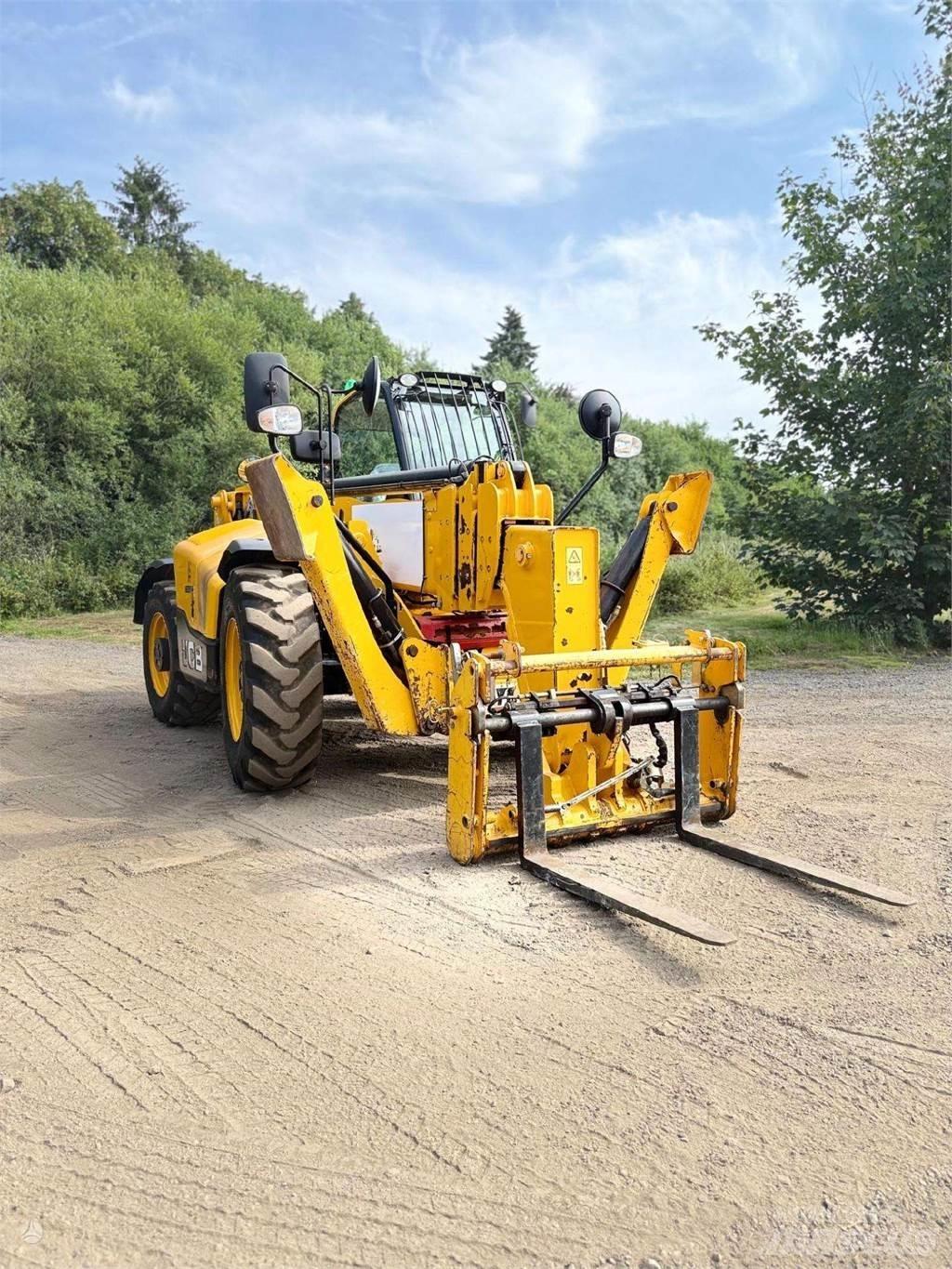 JCB 540-170 Teleszkópos rakodók