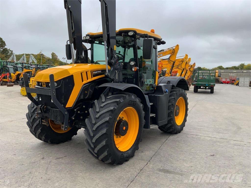 JCB Fastrac 4220 Traktorok