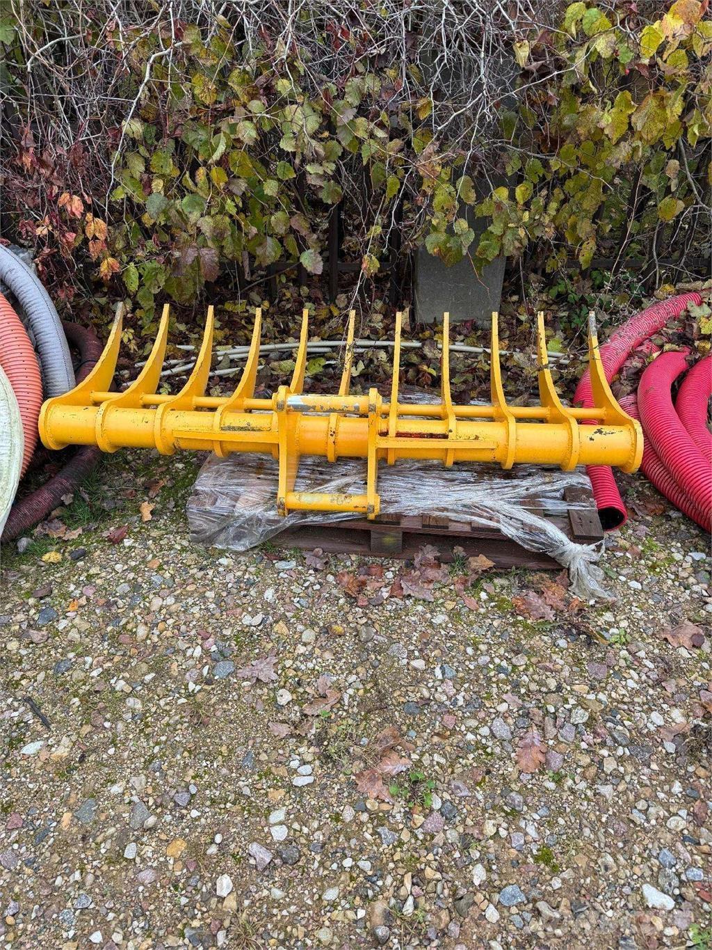 JCB JS145LR Lánctalpas kotrók