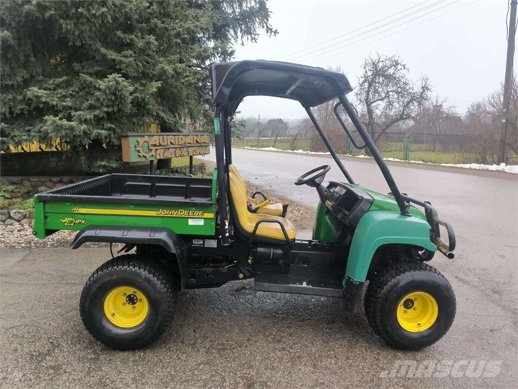 John Deere  ATV-k