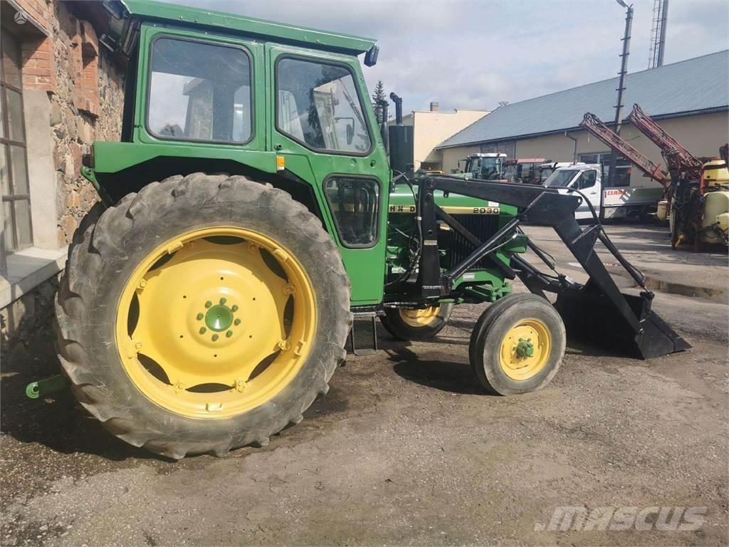 John Deere 2030 Traktorok