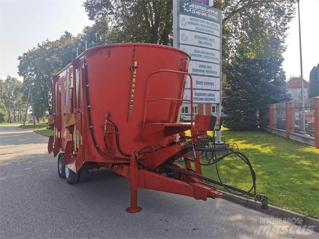  -Kita- PEECON Takarmánykeverők