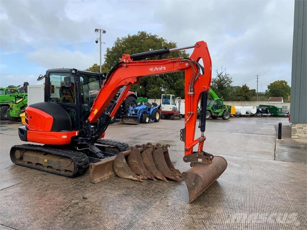 Kubota KX057-4 Lánctalpas kotrók