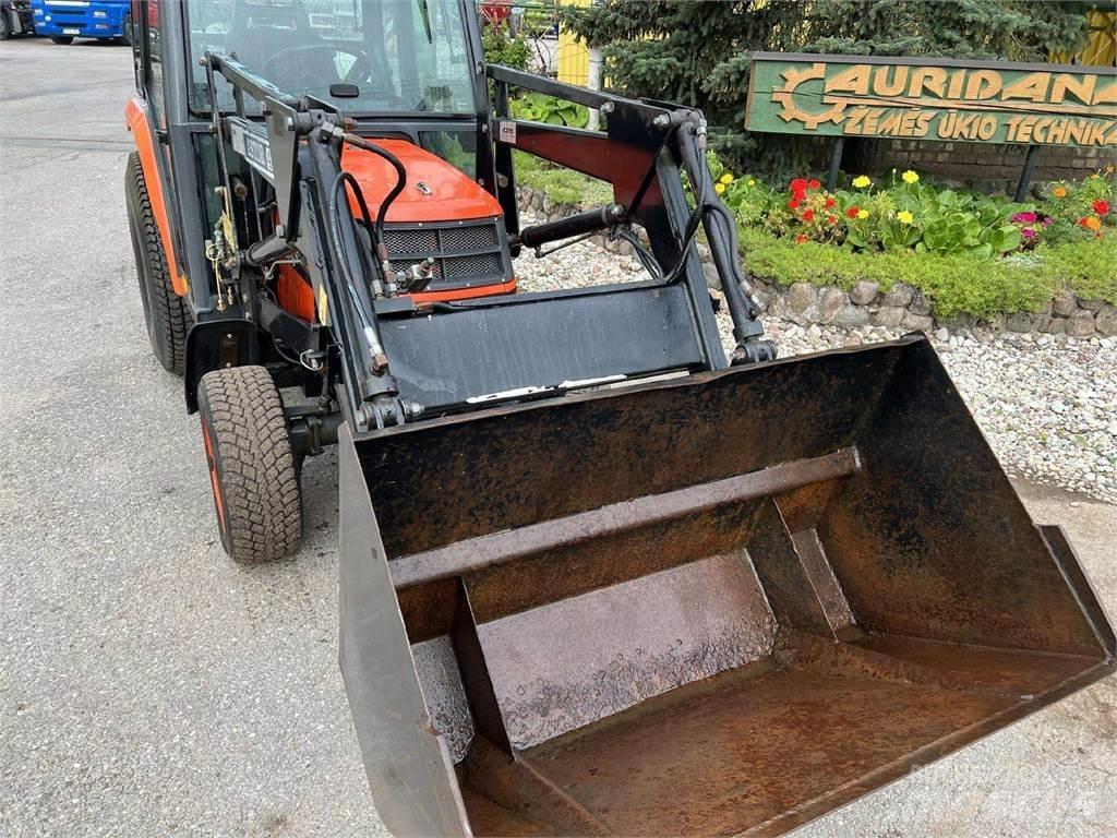 Kubota ST-30 Traktorok