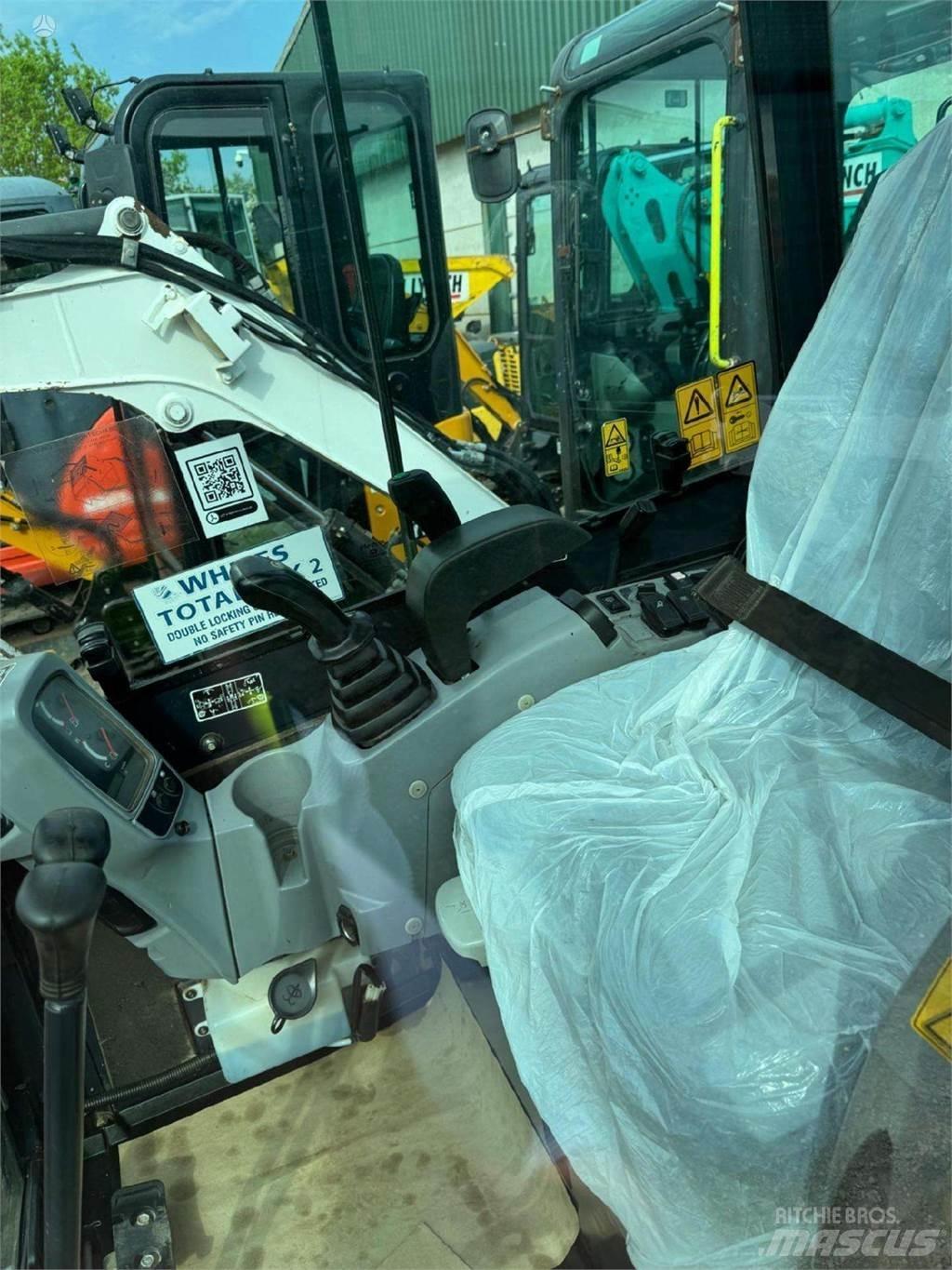 Kubota U27-4 Mini kotrók < 7t