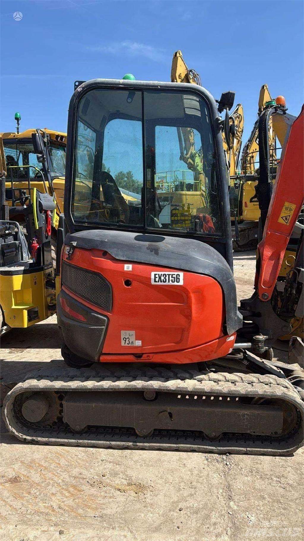Kubota U27-4 Mini kotrók < 7t