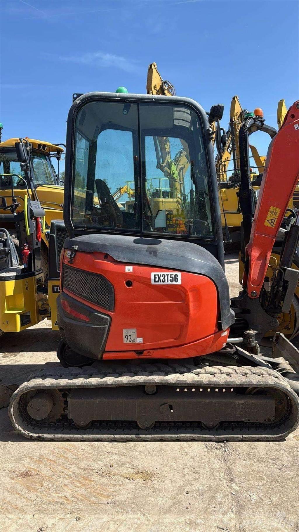Kubota U27-4 Mini kotrók < 7t