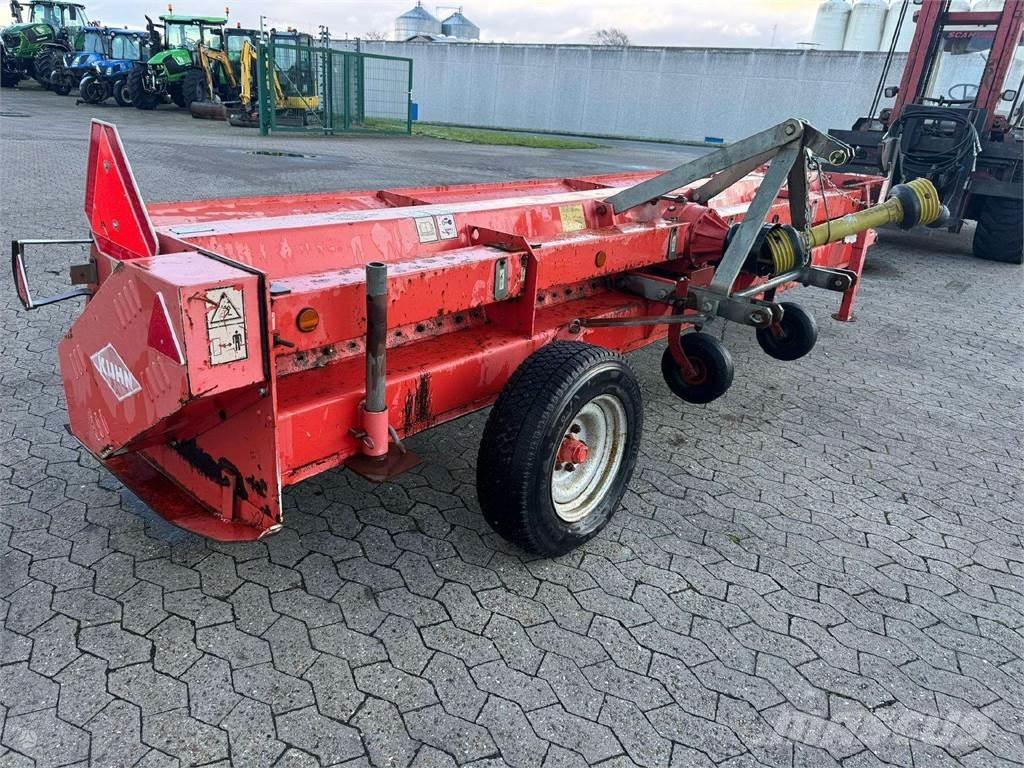 Kuhn BNG 450 Öntöző Kaszák