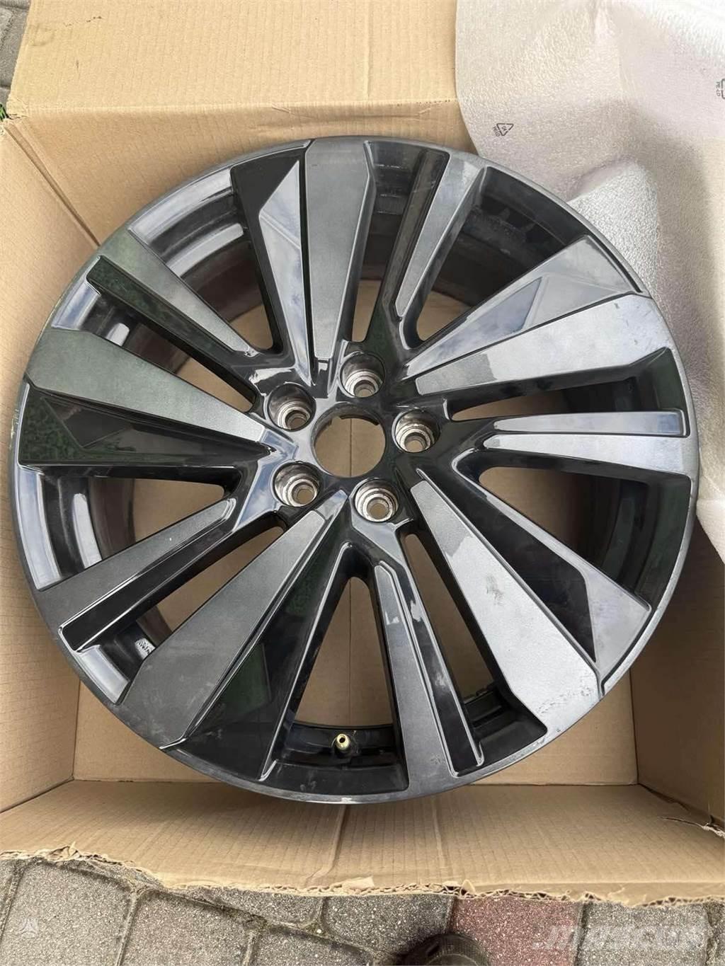Peugeot 3008 Gumiabroncsok, kerekek és felnik