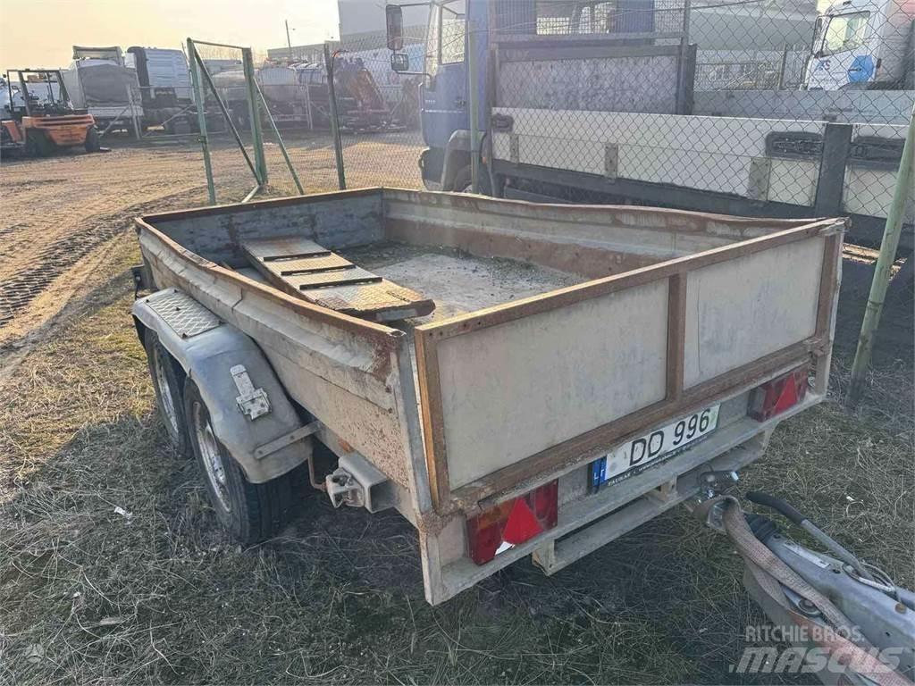 Tauras BZ 2530 Könnyű pótkocsik