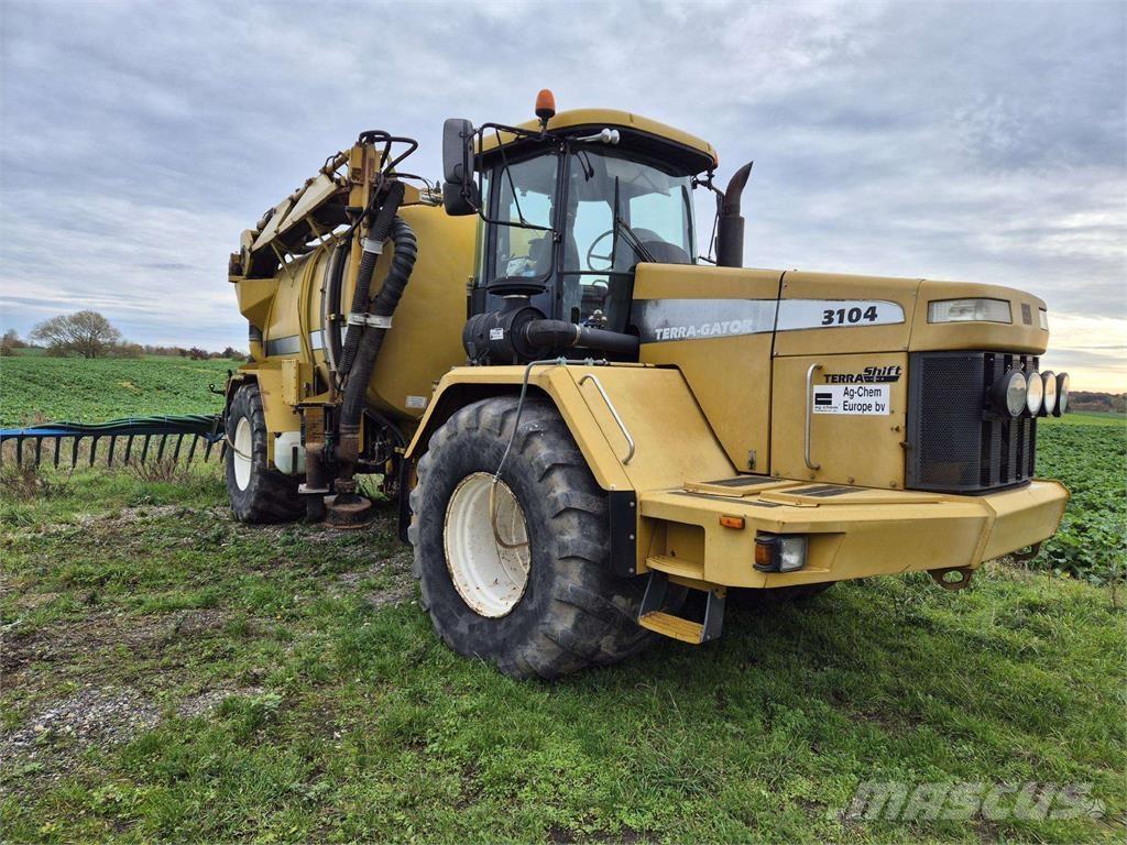 TerraGator 3104 Önjáró trágyaszórók