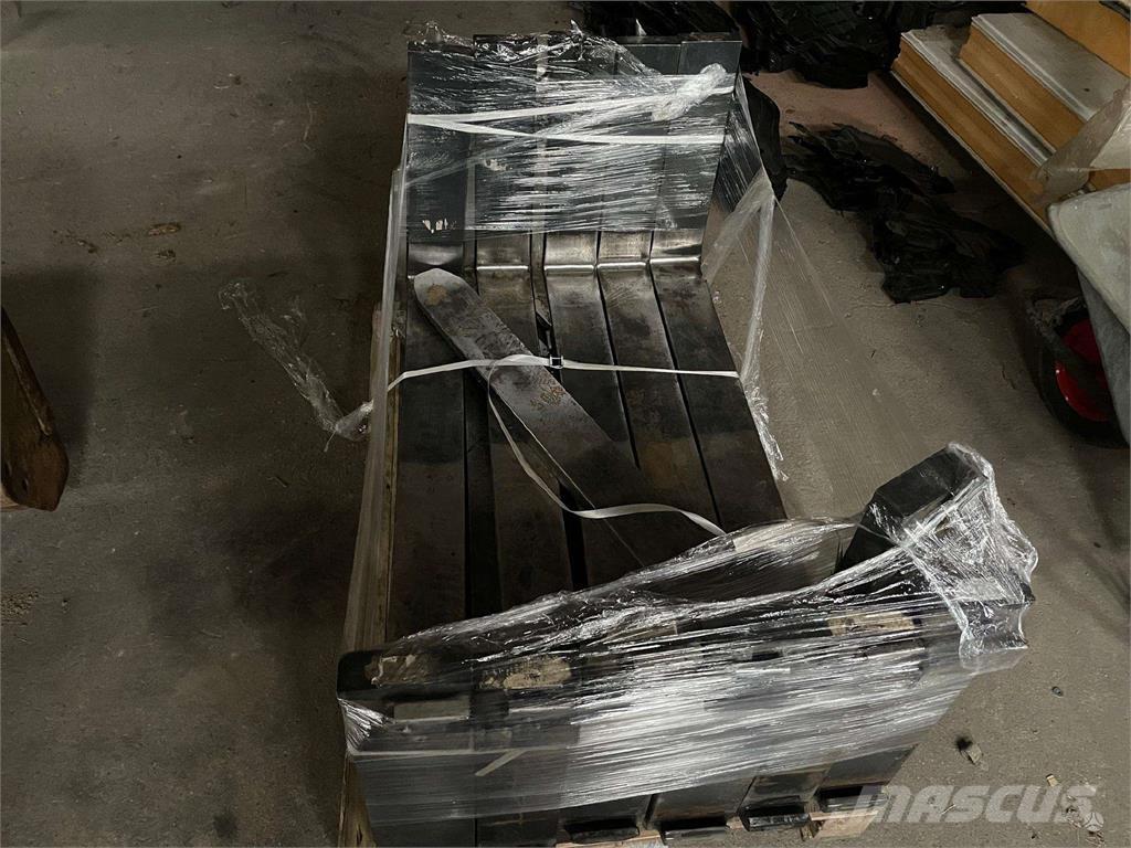 Toyota RRE200H Targoncák-Egyéb