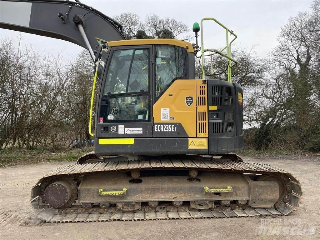 Volvo ECR235EL Lánctalpas kotrók