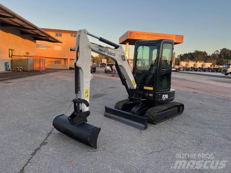 Bobcat E 26 Mini kotrók < 7t