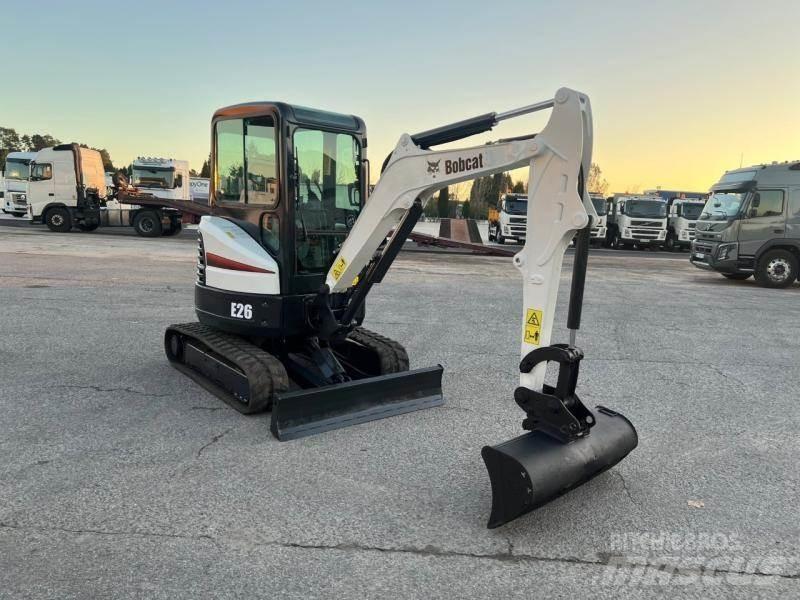 Bobcat E 26 Mini kotrók < 7t