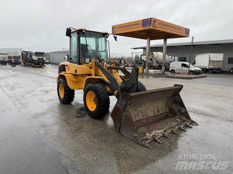 Volvo L 30 Mini homlokrakodók