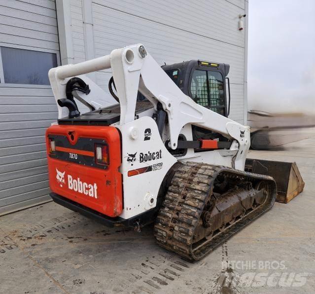 Bobcat T870 Kompaktrakodók