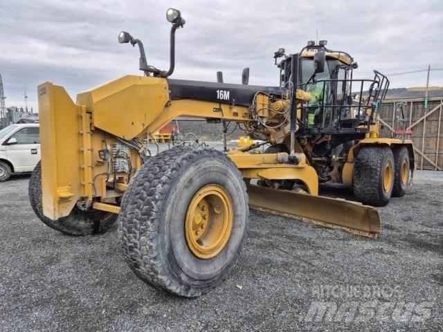 CAT 16M Gréderek