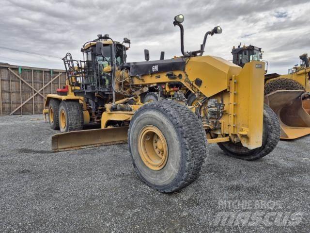 CAT 16M Gréderek