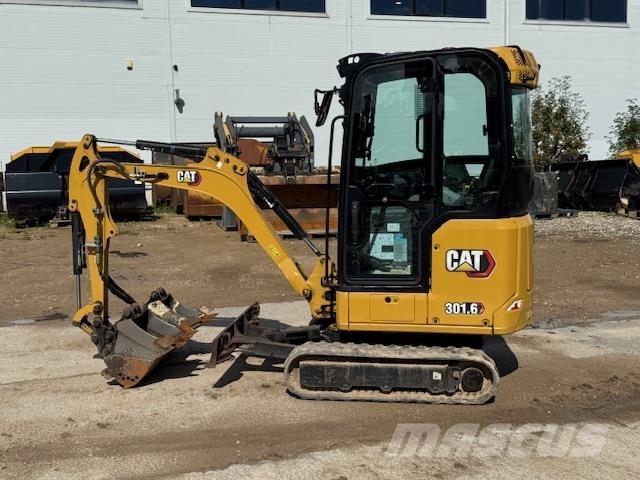 CAT 301.6 Mini kotrók < 7t