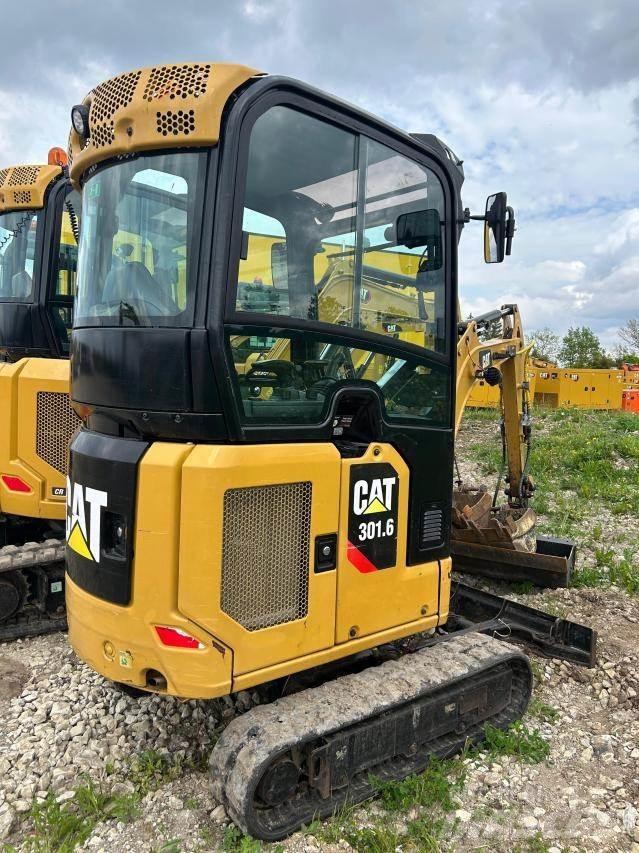CAT 301.6 Mini kotrók < 7t