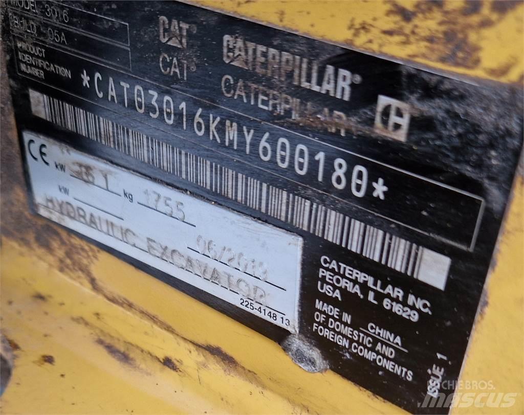CAT 301.6 Mini kotrók < 7t